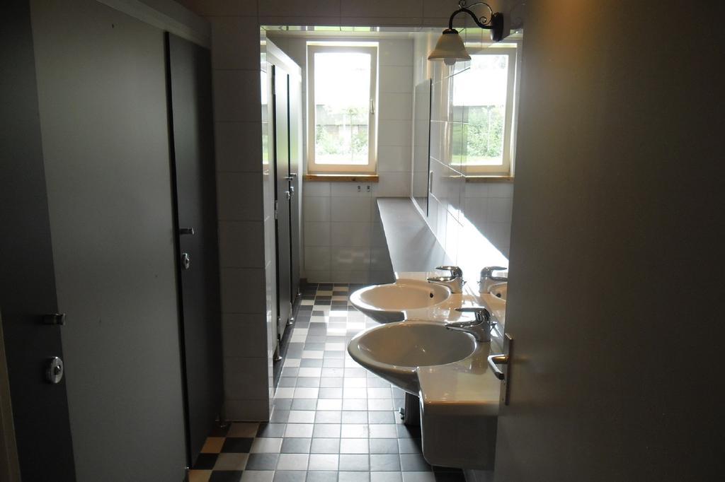 Heeswijk-Dinther Herkenhoek 5 Bedroom Apartment מראה חיצוני תמונה